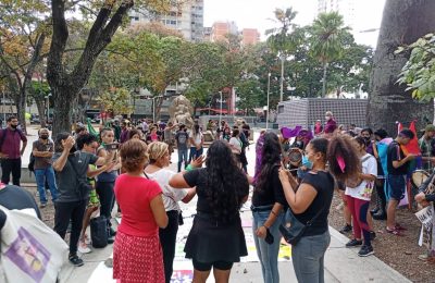 Se realizó asamblea de mujeres luchadoras en la plaza de Parque Carabobo
